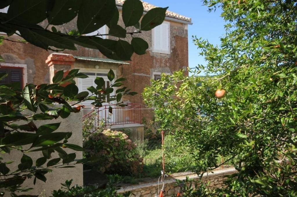 Apartments Zoki - Great Location Close To The Sea Vis Luaran gambar