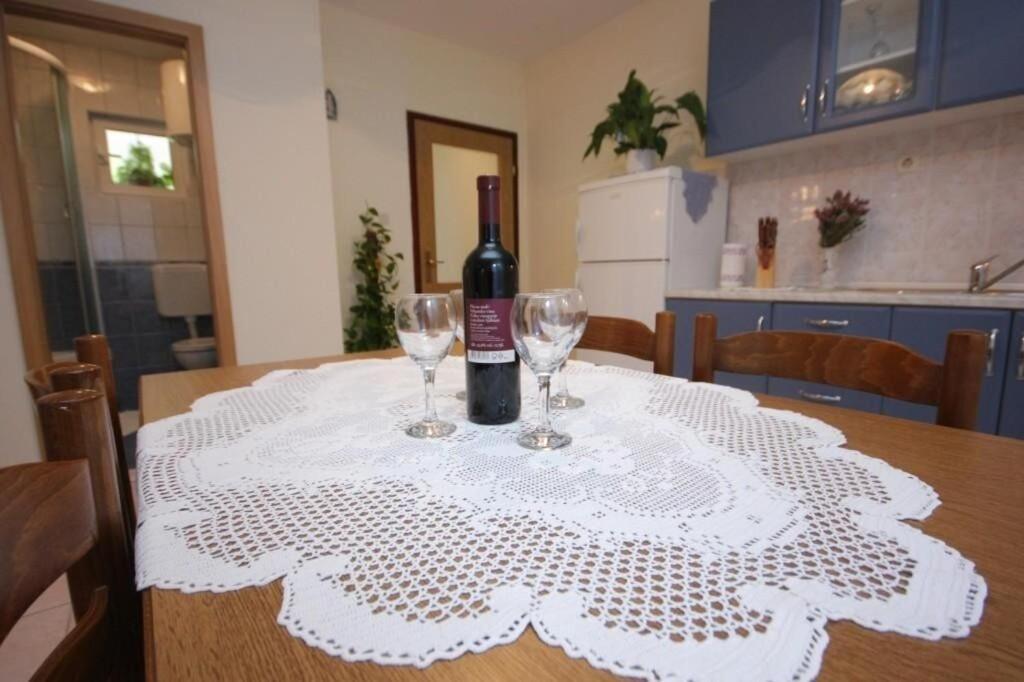 Apartments Zoki - Great Location Close To The Sea Vis Luaran gambar