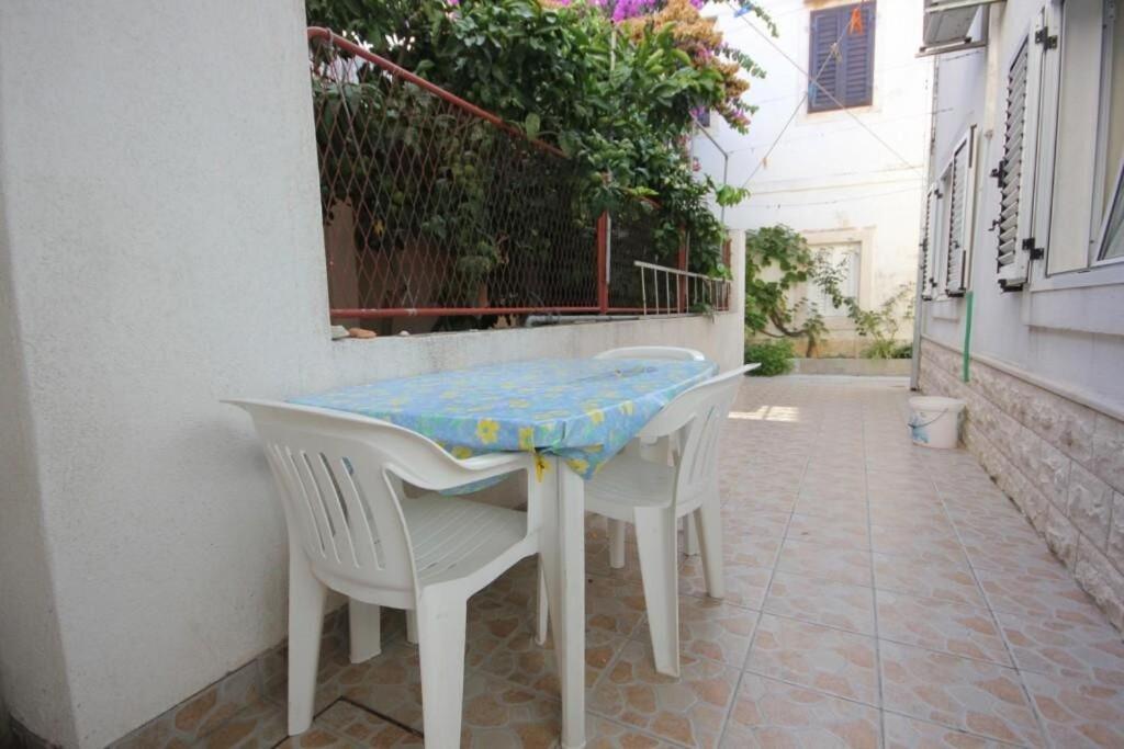 Apartments Zoki - Great Location Close To The Sea Vis Luaran gambar
